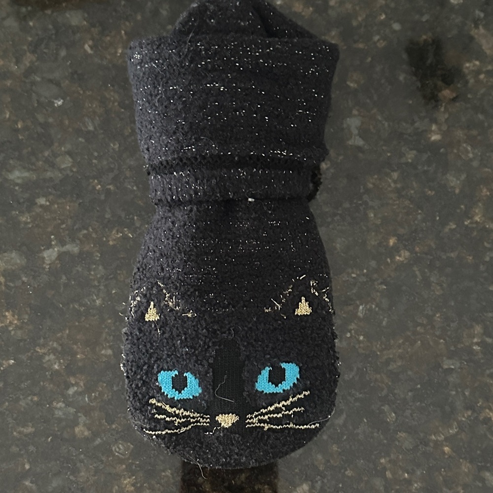 Bath & Body Works Black Cat Blue Eyes Sleep Socks with Non-Slip Detailing